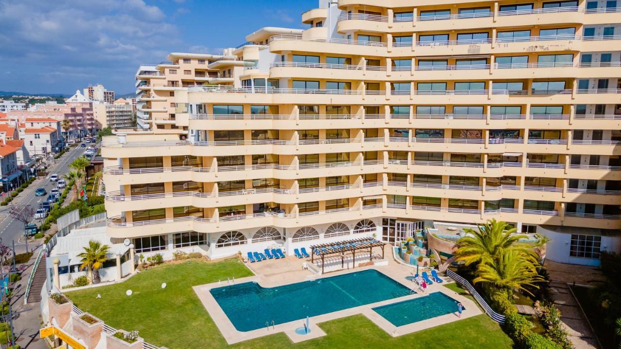 Marina 2Bdr Apartment With Balcony & Pool - 5Min From Beach By Lovelystay Quarteira Bagian luar foto